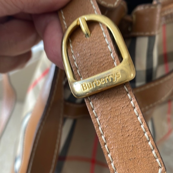 Authentic Burberry Nova Check Shoulder/Crossbody Bag. - Picture 7 of 16
